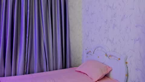 Kim online show from November 26, 2025, 3:35 pm