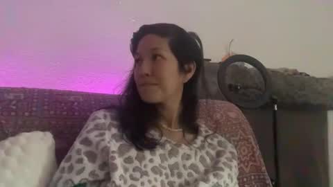 Akira Skye online show from November 24, 2025, 4:07 pm