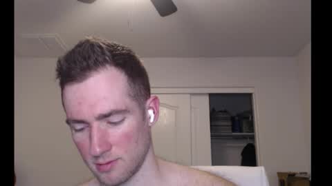 Snapshot of al3xzanderth3gr3at chatting on February 26, 2026, 8:24 am Alex online show from February 26, 2026, 8:24 am