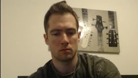 Snapshot of al3xzanderth3gr3at chatting on April 26, 2026, 1:47 am Alex online show from April 26, 2026, 1:47 am