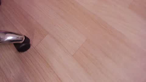 Snapshot of alahia_betancur chatting on October 24, 2025, 4:03 pm Alahia online show from October 24, 2025, 4:03 pm