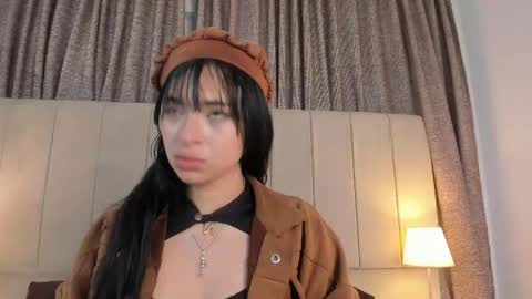 Snapshot of alahia_hank chatting on October 17, 2025, 6:43 pm alahia_hank online show from October 17, 2025, 6:43 pm