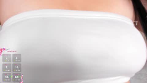 Snapshot of alahia_hank chatting on October 30, 2025, 3:02 pm alahia_hank online show from October 30, 2025, 3:02 pm