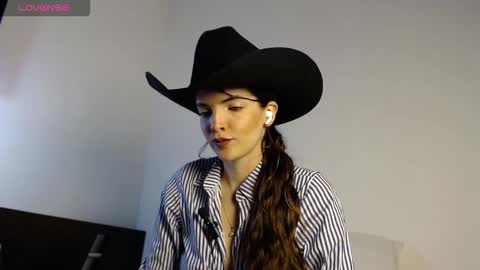           online show from October 24, 2025, 9:38 am