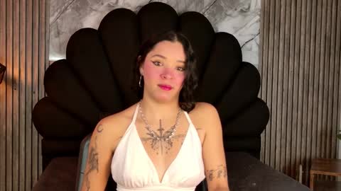 alahyapalmer_ online show from October 30, 2025, 4:25 am