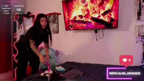 Alaia online show from October 4, 2025, 12:52 am