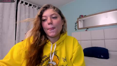 Snapshot of alaia_greyy chatting on February 27, 2025, 1:28 pm Alaia online show from February 27, 2025, 1:28 pm