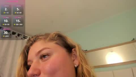 Snapshot of alaia_greyy chatting on March 5, 2025, 2:12 pm Alaia online show from March 5, 2025, 2:12 pm