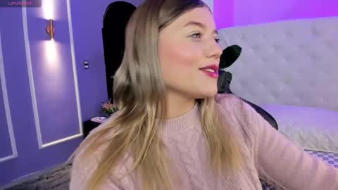 Alaia online show from December 2, 2025, 12:43 pm