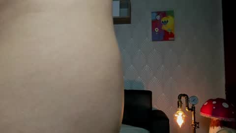 Snapshot of alaia_love77 chatting on July 18, 2026, 10:57 pm Alaia online show from July 18, 2026, 10:57 pm