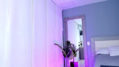 alaiaguerra online show from October 6, 2025, 7:33 pm