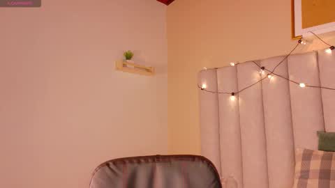  Alaia  online show from November 11, 2025, 11:21 am