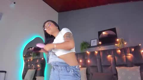  Alaia  online show from December 20, 2025, 11:39 am