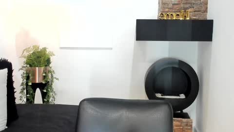     online show from January 19, 2025, 12:06 pm