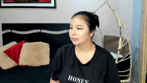     online show from March 2, 2025, 12:01 pm