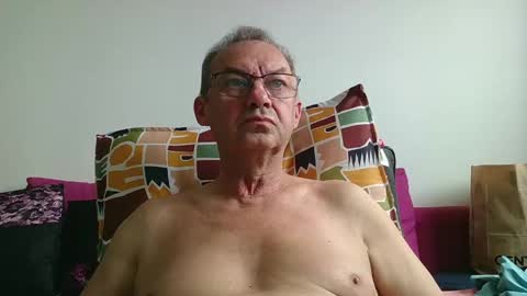 alain5159 online show from May 7, 2026, 8:09 am