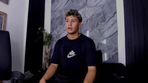 alan__smith online show from November 13, 2025, 7:57 pm