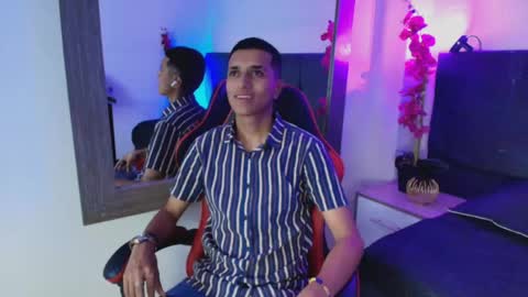 alan_colthon online show from May 3, 2026, 3:23 am
