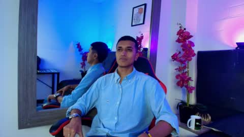 alan_colthon online show from May 5, 2026, 3:25 am
