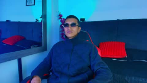 alan_colthon online show from May 16, 2026, 3:58 am