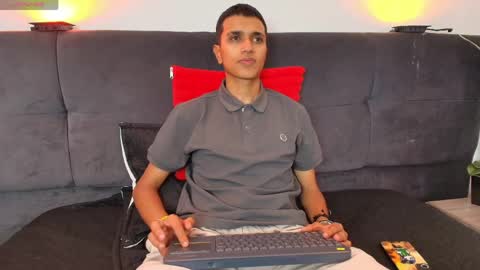 alan_colthon online show from May 25, 2026, 3:23 am