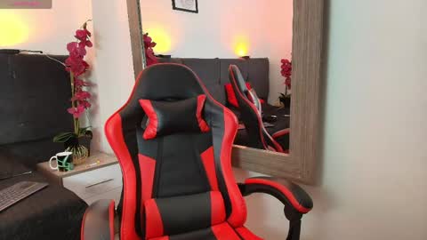 alan_colthon online show from May 26, 2026, 4:08 am