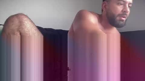Snapshot of alan_fergusonn chatting on October 17, 2025, 9:39 pm Alan Ferguson online show from October 17, 2025, 9:39 pm