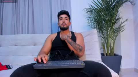 Snapshot of alan_greek_1 chatting on July 14, 2026, 2:05 am Alan greek online show from July 14, 2026, 2:05 am