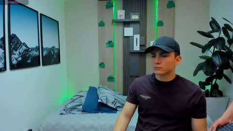 Alan  Kevin can we reach 100 thumbs up please guys  online show from March 16, 2026, 7:07 pm