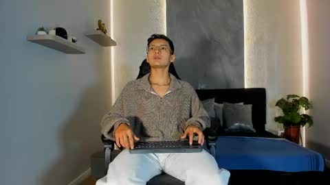 alan_salazar online show from May 24, 2026, 2:22 pm
