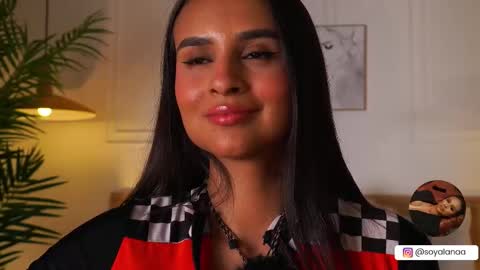 Alana online show from October 31, 2025, 4:02 am