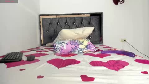 Alana online show from June 9, 2026, 3:45 pm