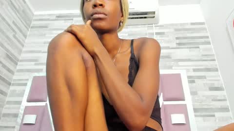 Alana online show from October 1, 2025, 6:58 pm