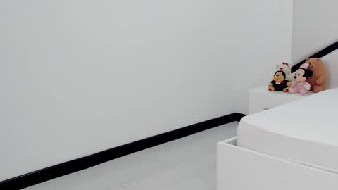 Alana online show from September 23, 2025, 11:46 am