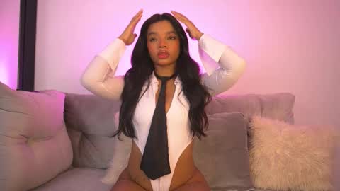 Alanna online show from February 8, 2026, 8:29 am