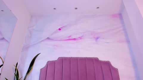 Snapshot of alanakim_ chatting on October 13, 2025, 11:21 am Alana Kim online show from October 13, 2025, 11:21 am