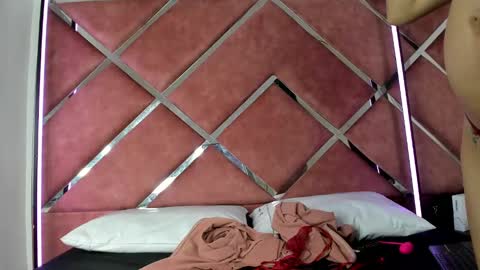 alanapetterson online show from December 22, 2024, 12:38 pm