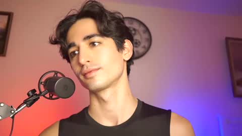 idenavarre online show from January 12, 2025, 10:43 pm