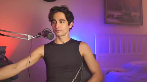 idenavarre online show from January 13, 2025, 1:45 am