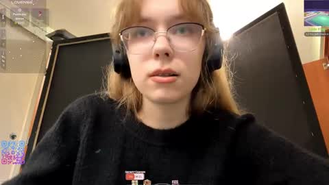 Stella online show from October 18, 2025, 1:56 pm