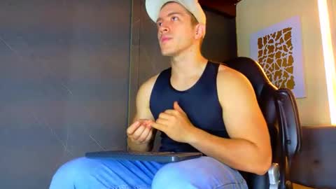 Alan Ferrer online show from May 25, 2026, 10:10 am