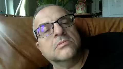 alankrieski1174 online show from October 12, 2025, 11:53 am