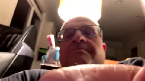 alankrieski1174 online show from October 27, 2025, 1:42 am