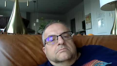 alankrieski1174 online show from November 10, 2025, 12:04 pm