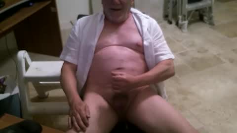 Snapshot of alanlee10allen chatting on May 5, 2026, 1:13 am Alanlee10allen online show from May 5, 2026, 1:13 am