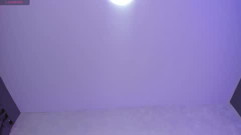 Snapshot of alanna_hank chatting on December 2, 2025, 2:06 am Alanna online show from December 2, 2025, 2:06 am