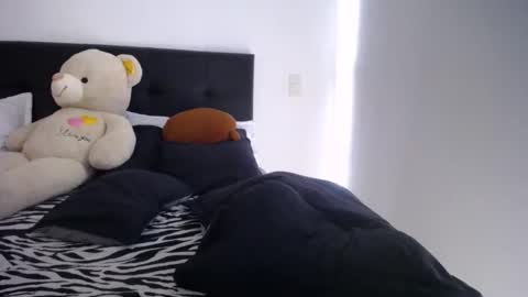 alanna_new1 online show from February 17, 2025, 9:08 pm