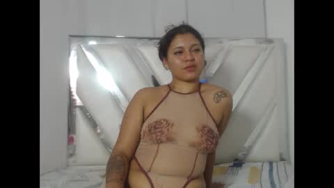 Snapshot of alannaharper chatting on May 27, 2026, 1:57 am ALANA online show from May 27, 2026, 1:57 am