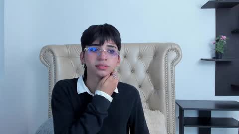 Snapshot of alanrock18 chatting on February 15, 2025, 11:39 am Alan online show from February 15, 2025, 11:39 am