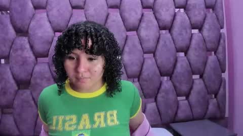 AlaSmith  online show from November 5, 2025, 2:22 am